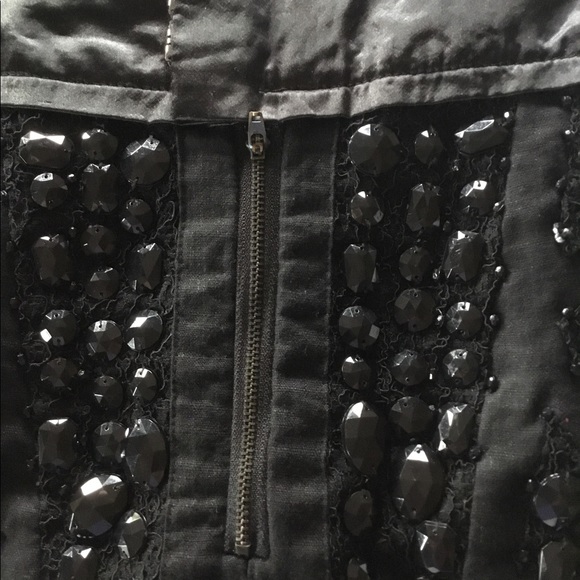 SALE!!! BLACK EMBELLISHED MINI SKIRT SIZE 2 - Picture 2 of 8